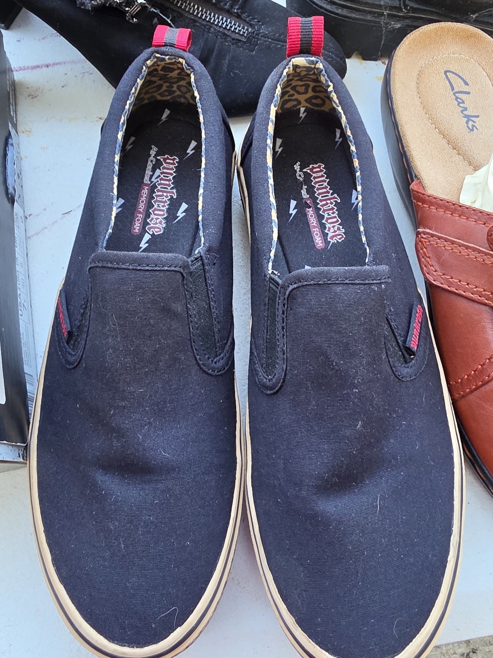 Black Slip-On Canvas Unisex Shoes - Unbranded